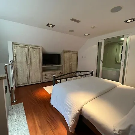 Mama Palace Apartment *